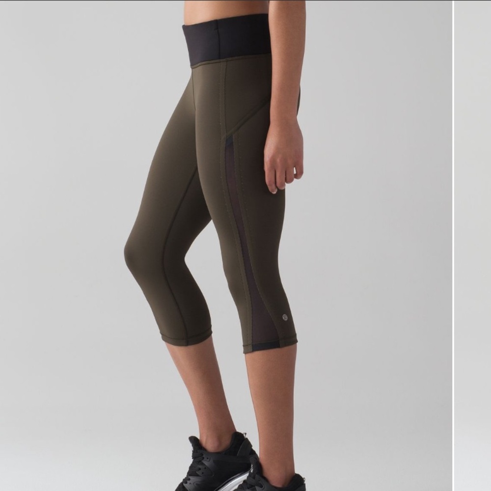 LULULEMON crop leggings